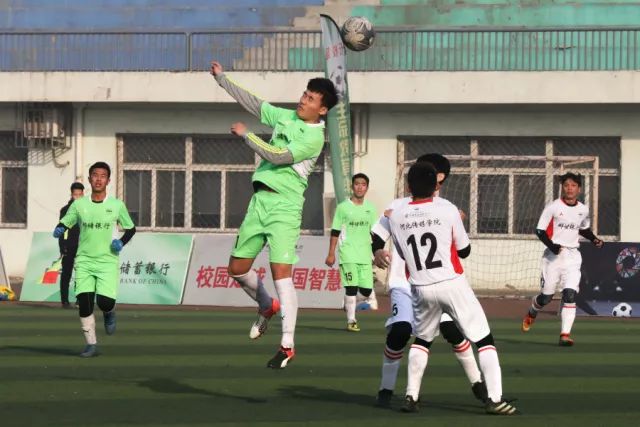 以赛促产：北京半马推动人形机器人产业“加速跑”